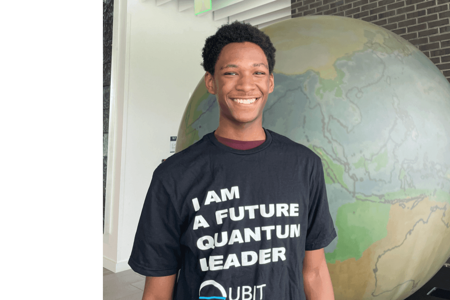 Robert, a high school senior from Colorado, was selected to participate in Qubit by Qubit’s national high school summer research program.